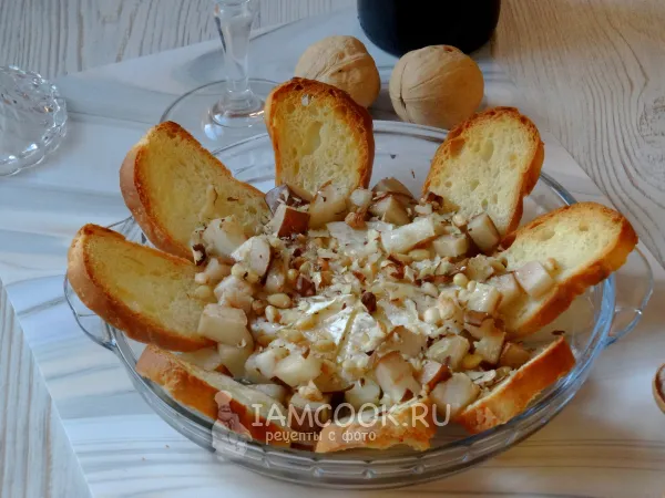 Фото блюда: Камамбер с грушей в духовке