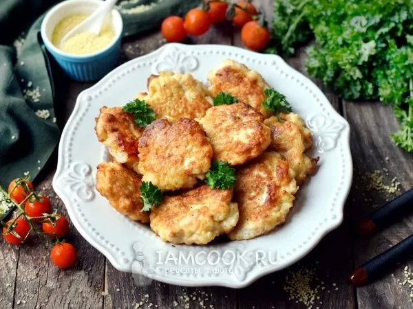 Фото блюда: Рубленые куриные оладьи с кускусом