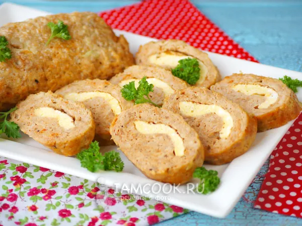 Фото блюда: Рулет из фарша с омлетом