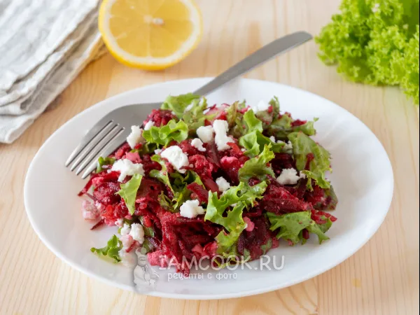 Фото блюда: Салат из сырой свеклы с сыром
