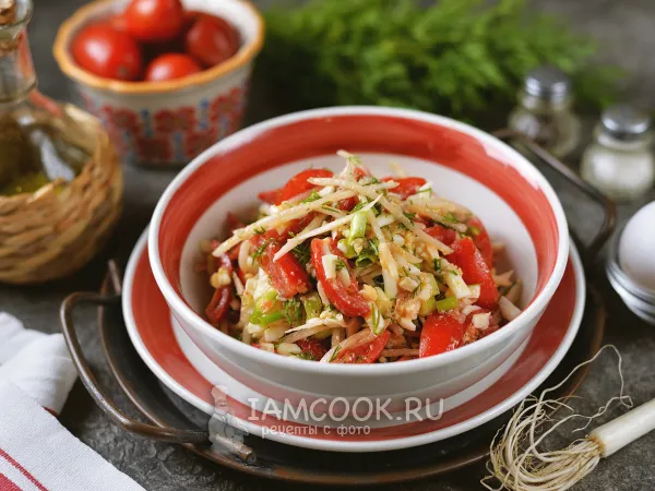 Фото блюда: Салат из дайкона с помидорами