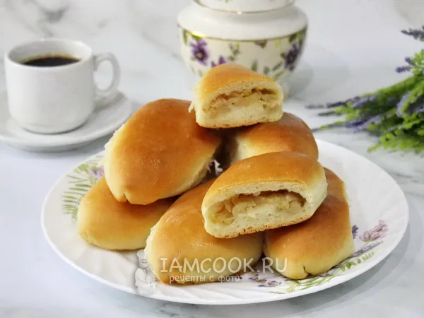 Фото блюда: Пирожки из творожно-дрожжевого теста (с капустой)