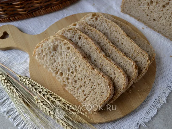 Фото блюда: Пшеничный хлеб с цельнозерновой мукой на ржаной закваске в хлебопечке