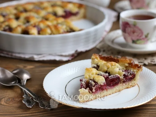 Фото блюда: Песочный пирог с черешней