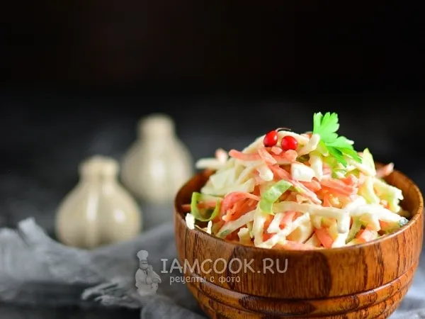 Фото блюда: Салат из черной редьки с морковью