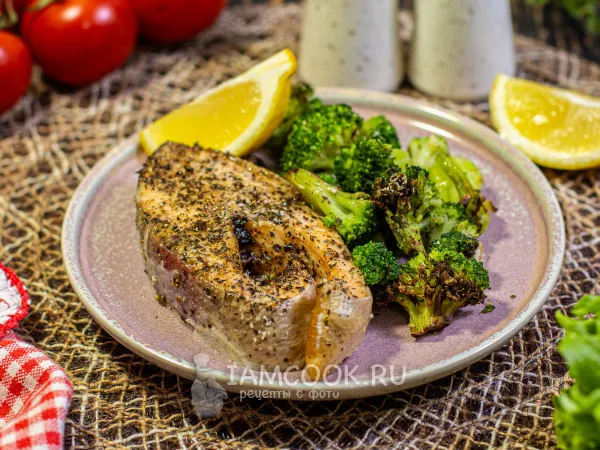 Фото блюда: Форель с брокколи в аэрогриле