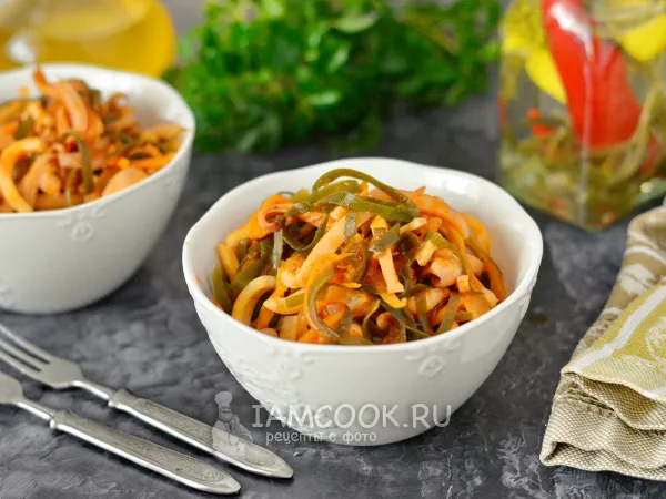 Фото блюда: Солянка из морской капусты с кальмаром