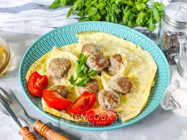 Фото блюда: Омлет с фрикадельками