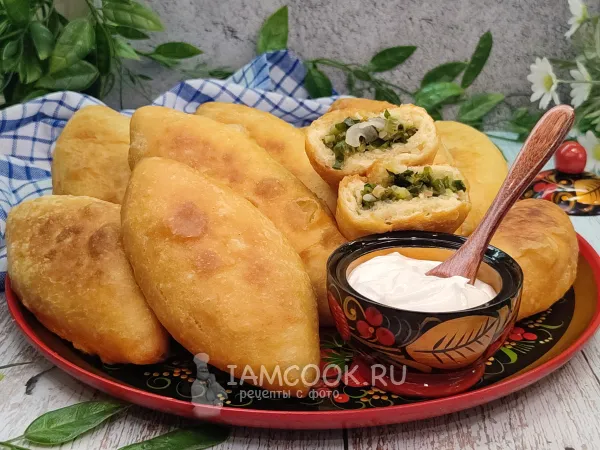 Фото блюда: Пирожки с луком и черемшой