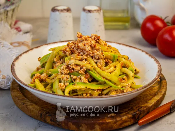 Фото блюда: Спагетти из кабачков с фаршем
