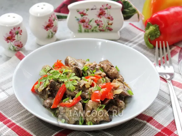 Фото блюда: Куриная печень с болгарским перцем и луком