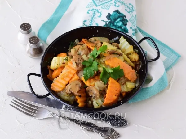 Фото блюда: Жареная картошка с грибами и луком
