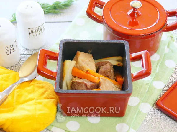 Фото блюда: Томленое мясо в горшочке в духовке