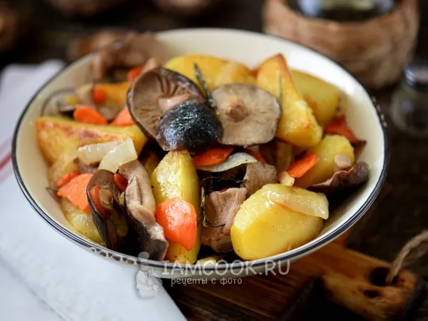 Фото блюда: Жареная картошка с маринованными грибами