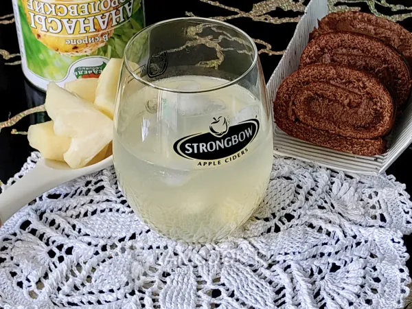 Фото блюда: Коктейль с водкой и ананасовым соком