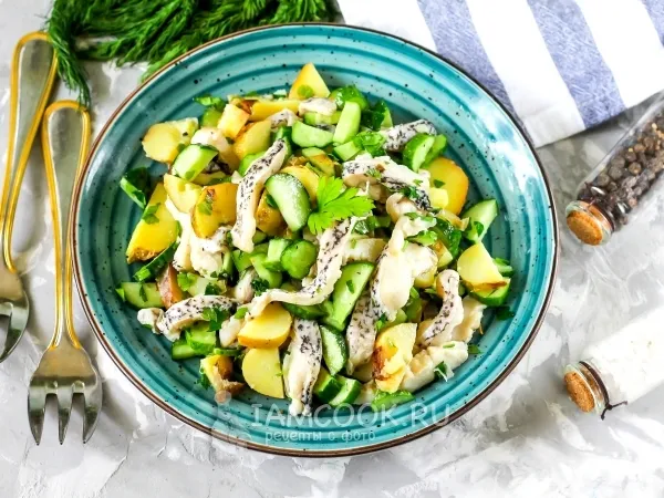 Фото блюда: Картофельный салат с маринованной рыбой