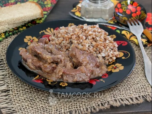 Фото блюда: Тушеная говядина в луке в мультиварке