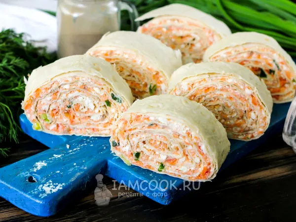 Фото блюда: Рулет из лаваша с творогом и отварной горбушей