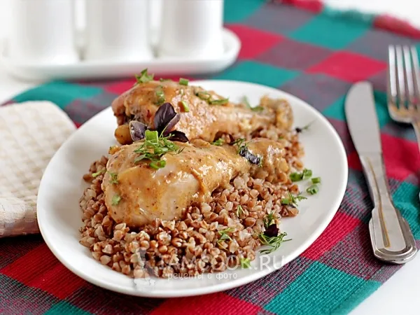 Фото блюда: Курица в сметане с паприкой