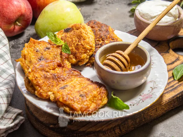Фото блюда: Морковно-яблочные оладьи