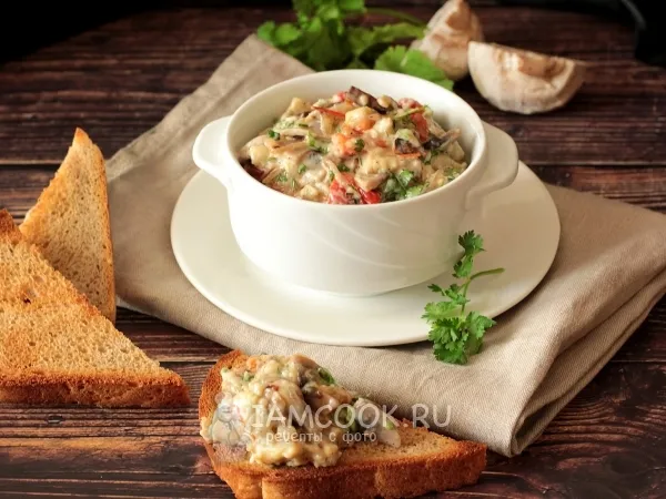 Фото блюда: Закуска из баклажанов со сметаной и грибами