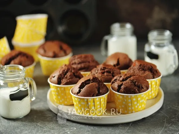 Фото блюда: Шоколадные маффины с цукатами