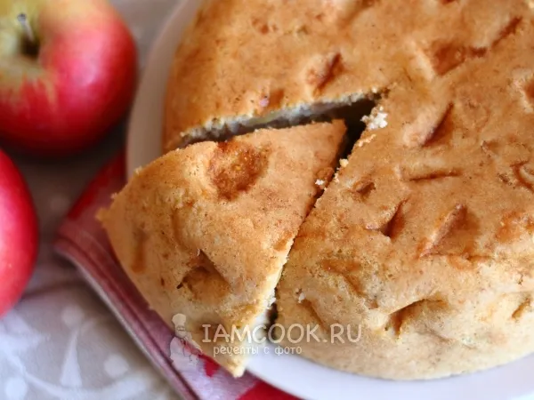 Фото блюда: Овсяная шарлотка с яблоками