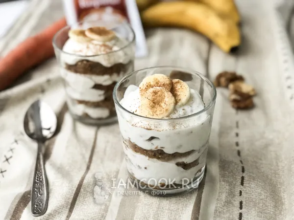 Фото блюда: Морковный бисквит с творожно-банановым кремом