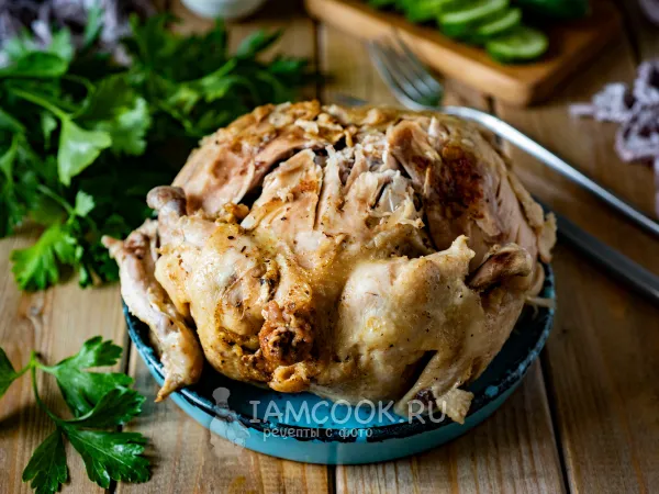 Фото блюда: Курица целиком в мультиварке Редмонд