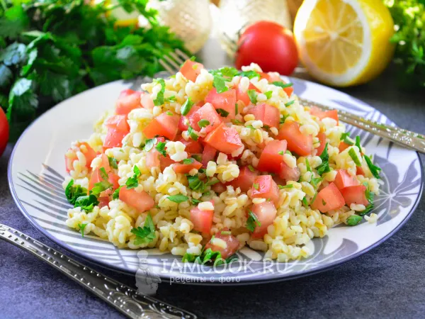Фото блюда: Салат с булгуром и помидорами