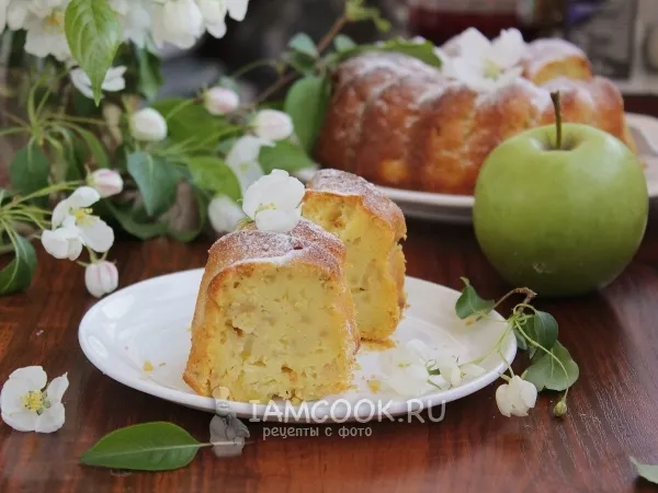 Фото блюда: Кекс на кефире с яблоками