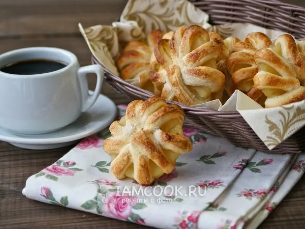 Фото блюда: Ананас в слоеном тесте