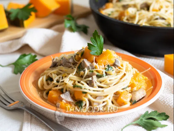 Фото блюда: Паста (макароны) с тыквой и грибами
