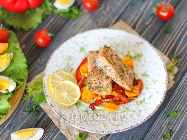 Фото блюда: Лосось с овощами в духовке