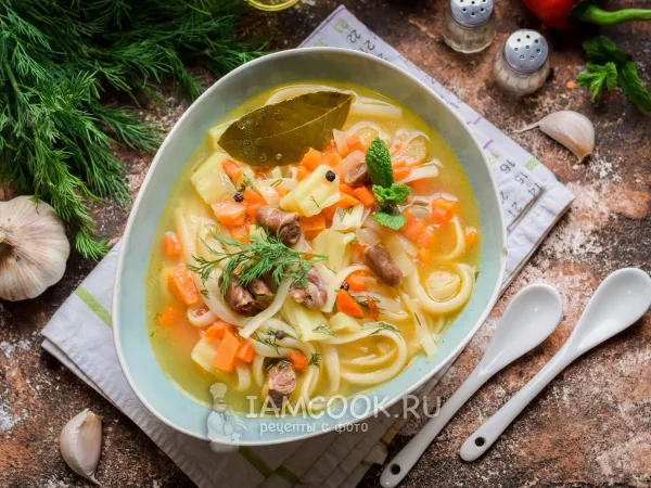 Фото блюда: Суп с лапшой и куриными сердечками