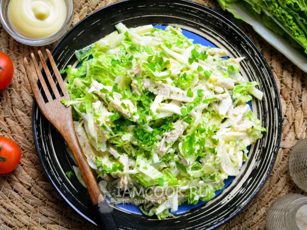Фото блюда: Салат с пекинской капустой и индейкой