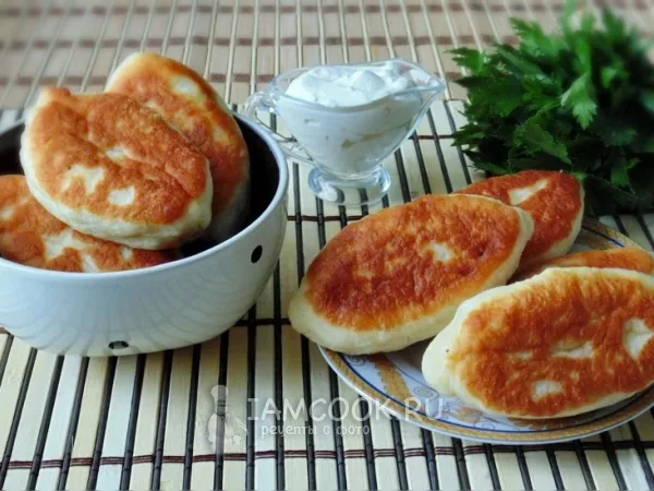 Фото блюда: Жареные пирожки с мясом и грибами