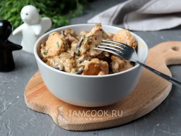 Фото блюда: Вешенки с курицей в сметане