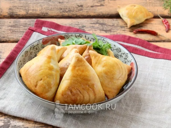 Фото блюда: Самса с картофелем и сыром