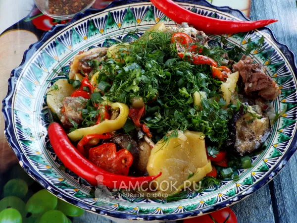 Фото блюда: Баранина с овощами в казане на костре