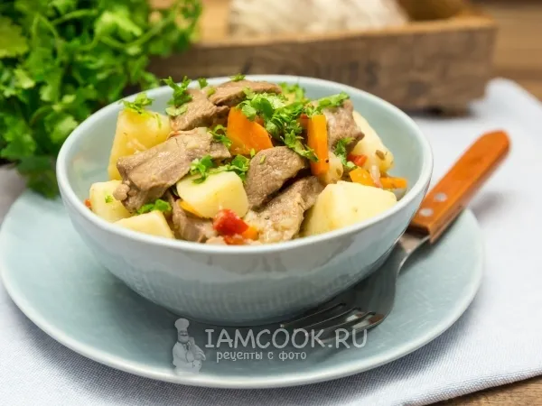 Фото блюда: Тушеная баранина с картошкой