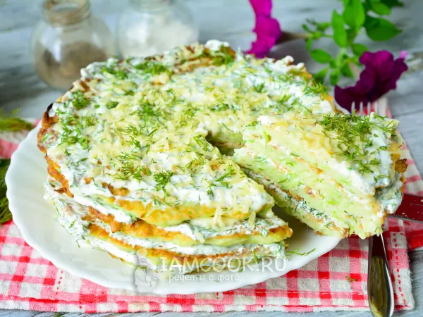 Фото блюда: Закусочный торт из кабачков и капусты