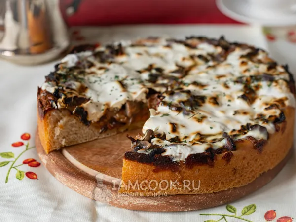 Фото блюда: Дрожжевой пирог с шампиньонами