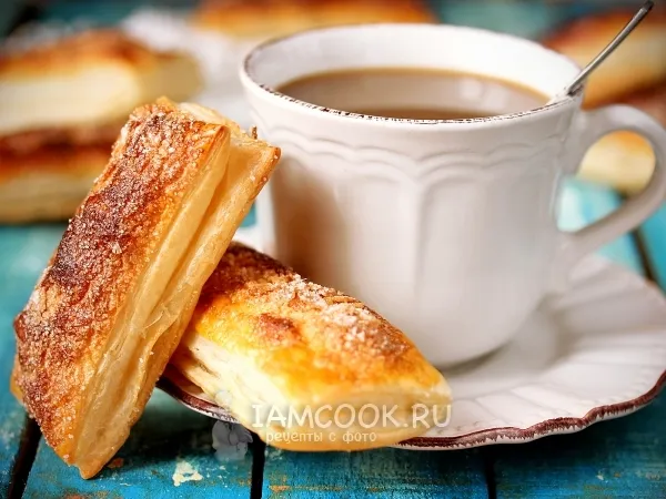 Фото блюда: Язычки из слоёного теста