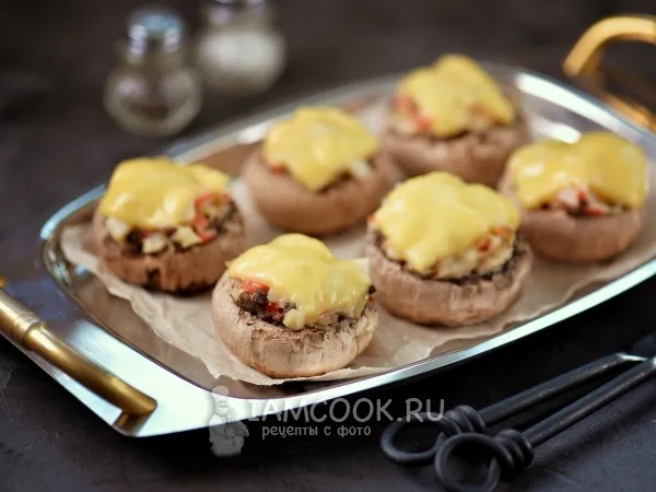 Фото блюда: Шампиньоны, фаршированные «Снежным крабом»