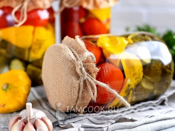 Фото блюда: Ассорти из помидоров, огурцов и патиссонов на зиму