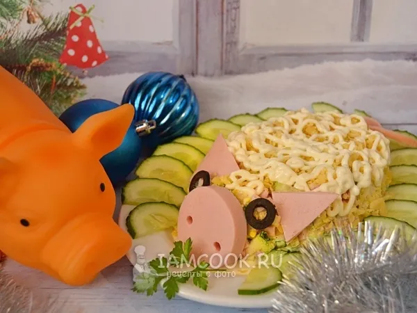 Фото блюда: Салат «Свинка» с сыром