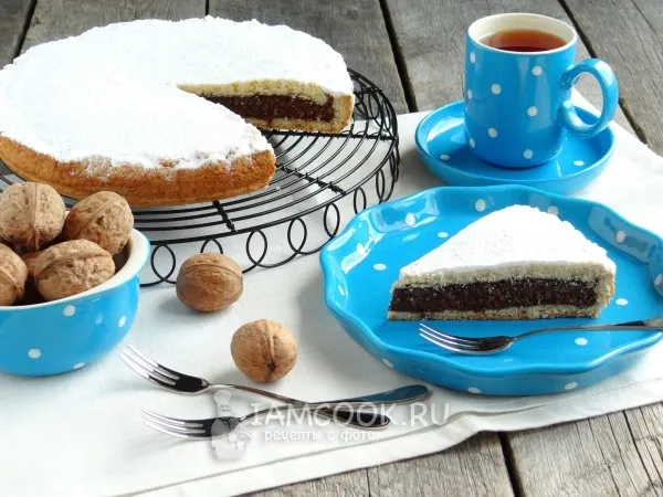 Фото блюда: Песочный пирог с шоколадно-ореховой начинкой