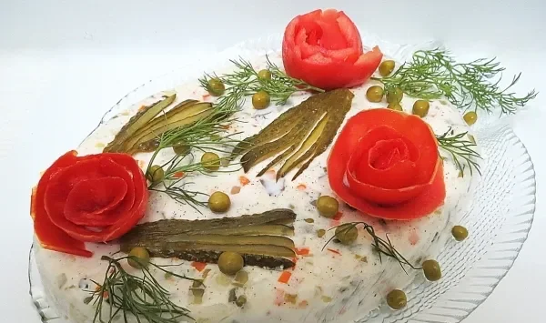Фото блюда: Салат-желе с куриной грудкой и грибами