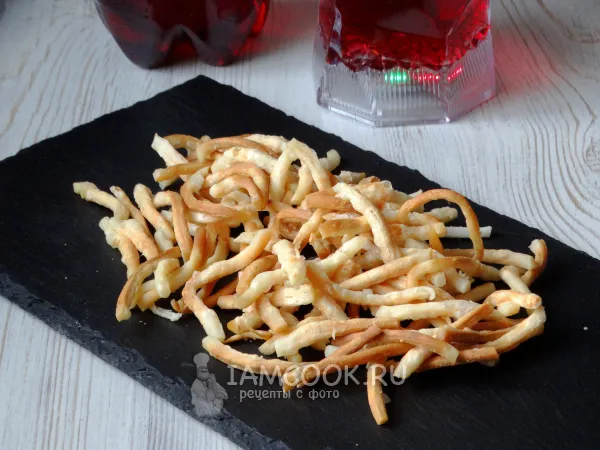 Фото блюда: Хрустящий сыр-косичка в микроволновке